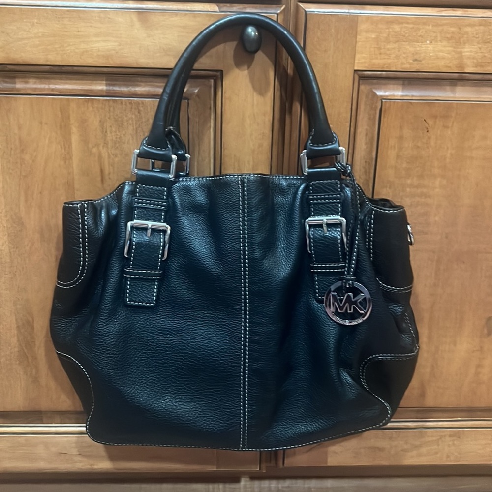 MICHAEL KORS | black leather large hand bag/purse/satchel